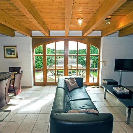 Holiday home Exclusive In With Conservatory Uelsen